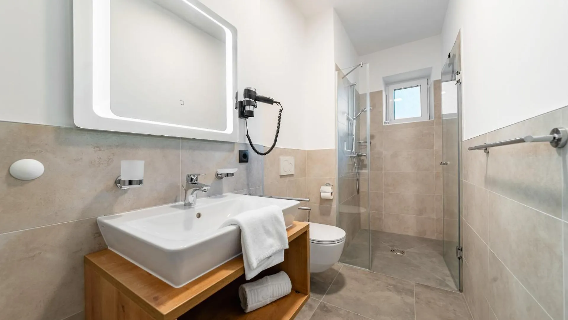 Das Sill By Inncomer Innsbruck Apartment